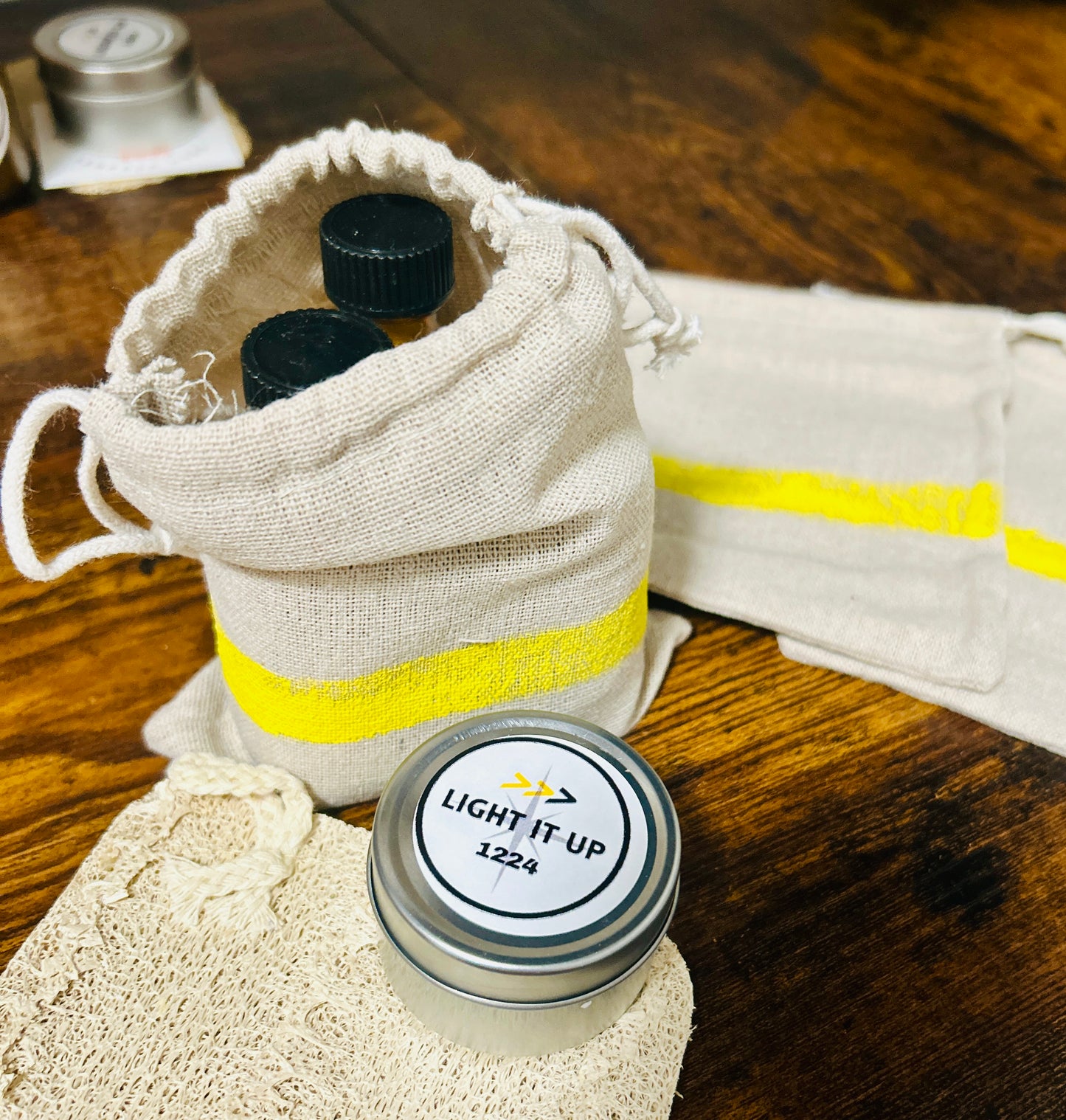 Fun & Modern Travel Trio + Travel Candle